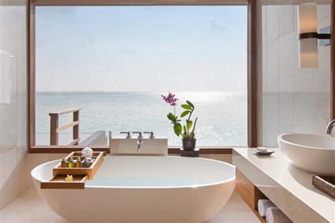 Anantara-Veli-DEluxe-Overwater-bungalow-bathroom - Maldives Water Villas