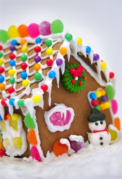 Church hosts Winter Wonderland, Gingerbread House Decorating Contest - Orange Leader | Orange Leader