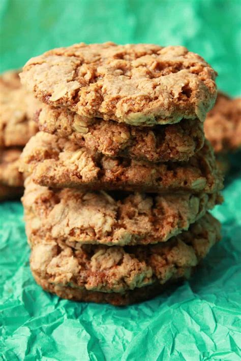 Simple Vegan Oatmeal Cookies - Loving It Vegan