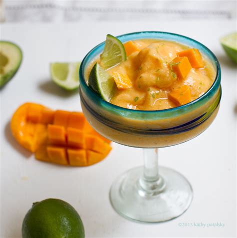 Juicy Mango Margarita (Mocktail) + 21 Vegan Cinco de Mayo Recipes! - Vegan Recipe