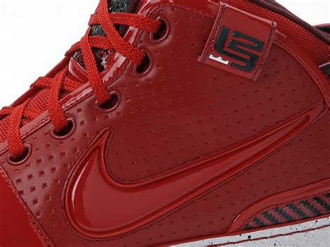 Big Apple Zoom LeBron VI Coming to House of Hoops on 11/28 | NIKE ...