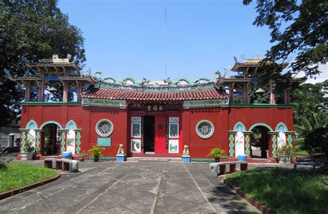 Old but gold: Why the Manila Chinese Cemetery is still relevant