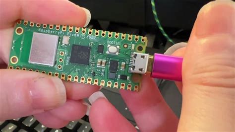 Raspberry Pi Pico W + CircuitPython – BLI...