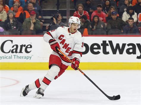 Hurricanes Need to Extend Sebastian Aho ASAP