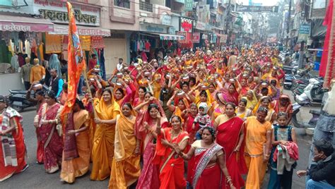 Madhya Pradesh: Colourful procession of seers, Kalash Yatra taken out in Ujjain