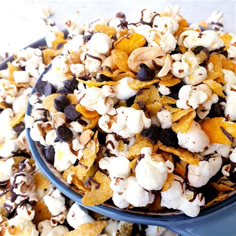 Popcorn Snack Mix (No-Bake Recipe) – Feast Glorious Feast