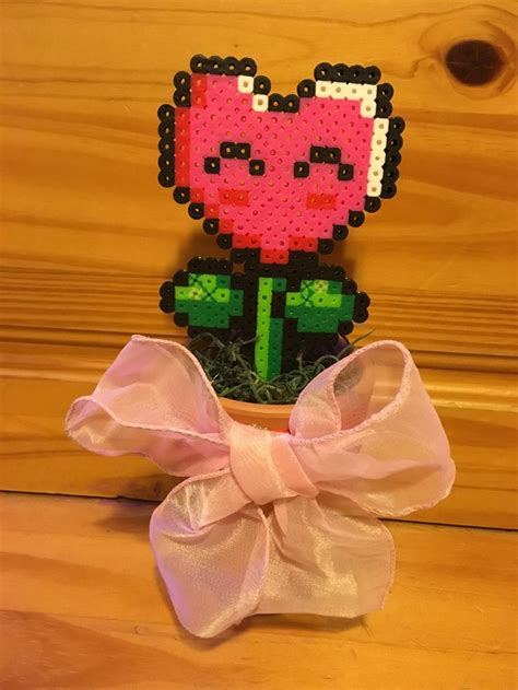 Perler Bead Heart Flower Valentine’s Day Mother’s Day | Diy perler bead crafts, Easy perler ...