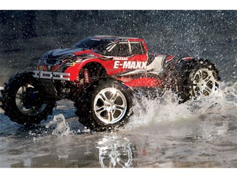 Traxxas E-Maxx 16.8V 4WD RTR RC Truck with TSM