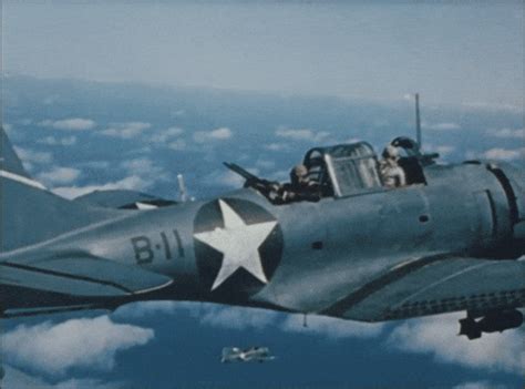 Ww2 Plane GIFs - Get the best GIF on GIPHY