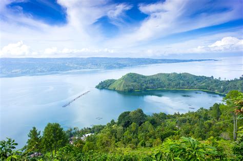 Sumatra | Lake Toba | Authentic-Indonesia