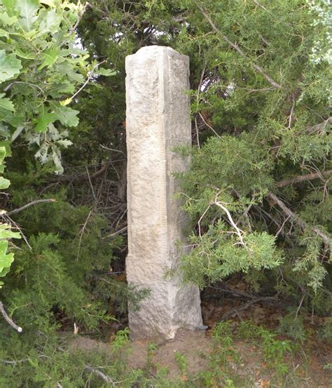 FORT NIOBRARA BOUNDARY MONUMENTS