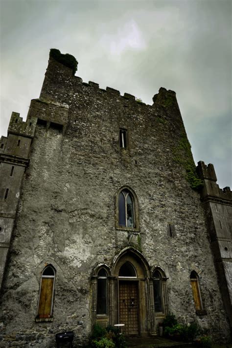 Leap Castle Ireland: Ghost and Haunted History - Amy's Crypt