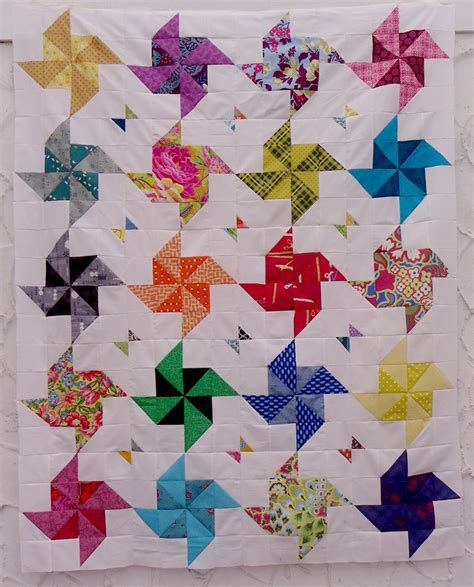 Free Tutorial - Half Square Triangle Quilt By Little Island Quilting