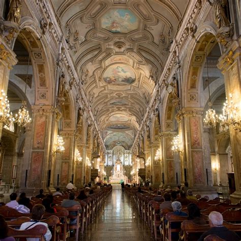 Premium Photo | Interior of the santiago de compostela cathedral ...