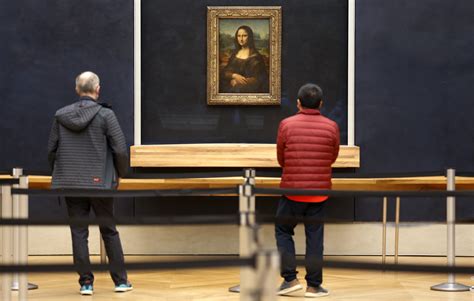 Louvre Auctions the Chance to See ‘Mona Lisa’ Without Her Display Case ...