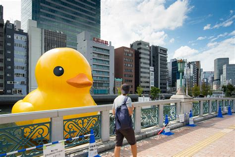 A giant rubber duck is floating in for Canada’s 150th - Lonely Planet