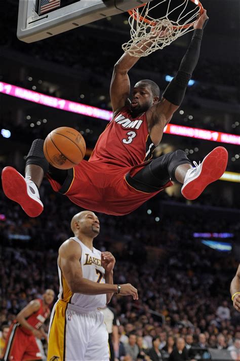 Dwyane Wade Miami Heat Dunk HD Wall Wallpapers - HD Wall Wallpapers