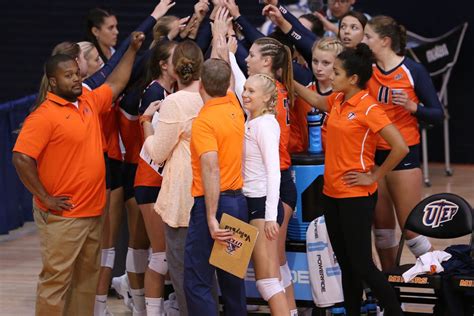 UTEP Volleyball named recipient of the AVCA Team Academic Award - Miner ...