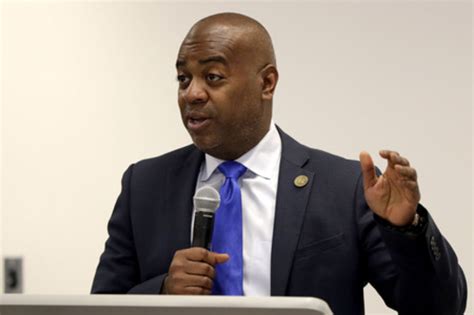 Newark mayor: Dismantling police a ‘bourgeois liberal’ solution for a ...