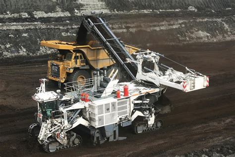 Wirtgen 4200 SM Is Large-Production Surface Miner :: Story ID: 16646 ...