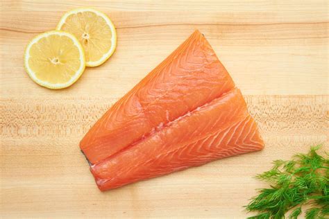 Buy Norwegian Farm Raised Salmon Fillet Online | Mercato