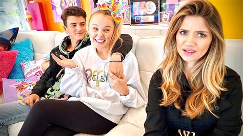 Jojo Siwa Boyfriend Mark - Jojo Siwa Asks Fans To Stop Sending Hate To ...