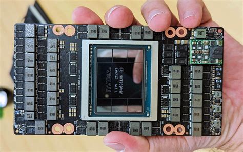 NVIDIA H100 SXM in the flesh: 4nm Hopper GPU + 80GB HBM3 memory