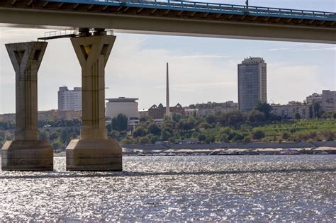 Premium Photo | City view and bridge over the river