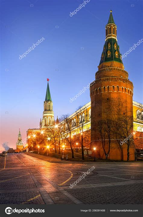 Towers of the Moscow Kremlin – Stock Editorial Photo © yulenochekk ...