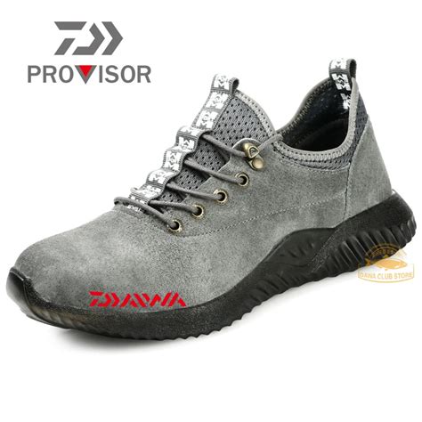 2020 New Daiwa Men's Waterproof Fishing Shoes Breathable and Anti puncture Shoes Mountaineering ...