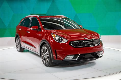 2017 Kia Niro Hybrid Achieves an Estimated 50 MPG Combined