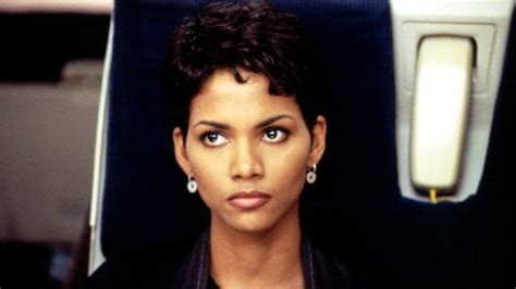 10 Best Halle Berry Movie Roles: Hollywood Shuffle