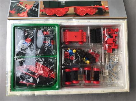 LEGO 7750 box interior | LEGO 7750 steam engine in nearly pe… | Flickr