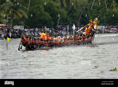 Boat race alleppey kerala winning hi-res stock photography and images - Alamy