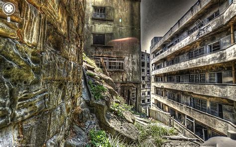 Ghost towns: images of abandoned cities