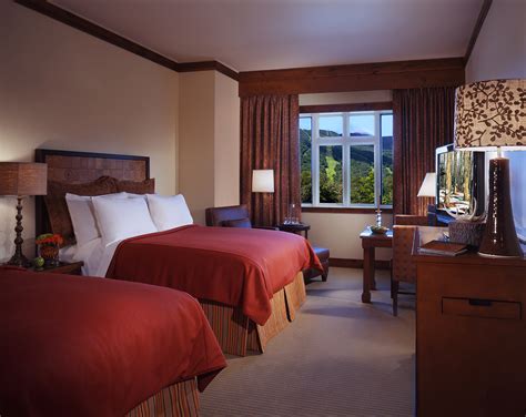 Stowe Mountain Lodge: perfect Vermont ski vacation