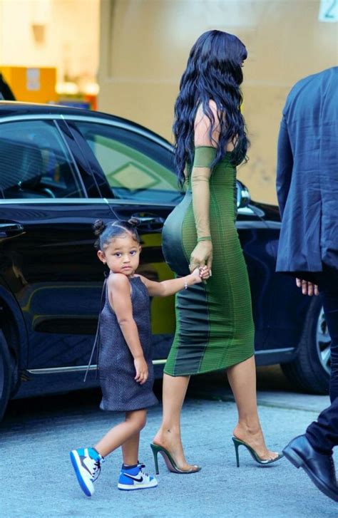 Kylie Jenner in a Green Dress Heads to the 72nd Annual Parsons Benefit ...