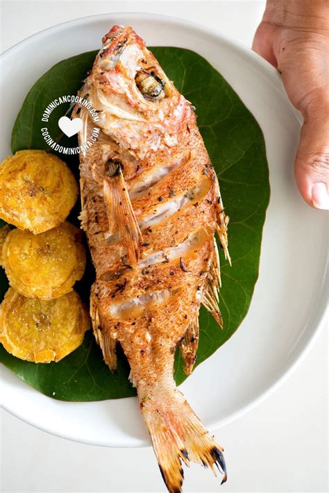 Receta y Video de Pescado Frito Fácil y Crujiente