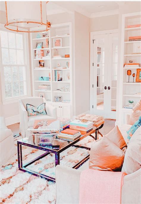 𝚎𝚍𝚒𝚝𝚎𝚍 𝚋𝚢 𝚖𝚎 | Preppy room decor, Room ideas bedroom, Apartment decor