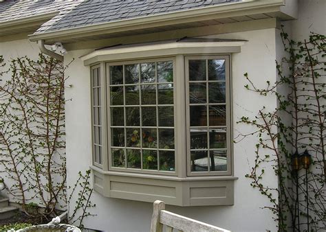 Bay View Window - Toronto - Outside - Fieldstone Windows