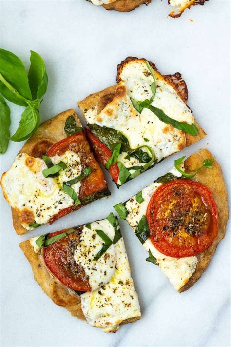 Easy Flatbread Pizza Recipe