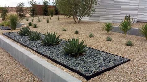 Top 60 Best Gravel Landscaping Ideas - Pebble Designs Desert Landscape Front Yard, Desert ...