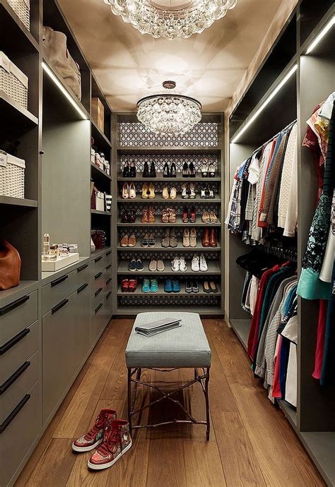 Cool walk-in closet ideas you should have in your home