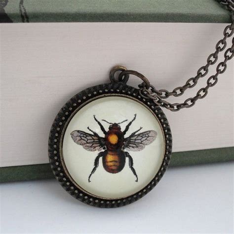 Pin by Debi gavin on Bumble Bee | Honey bee, Animal jewelry, Vintage bee