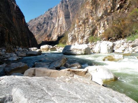 The Apurimac River contains gorges & world class rapids like the Space ...