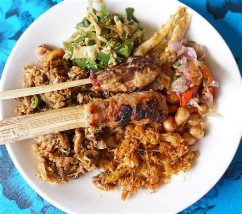 Lawar Bali: Introducing Balinese Local Food | Flokq Blog