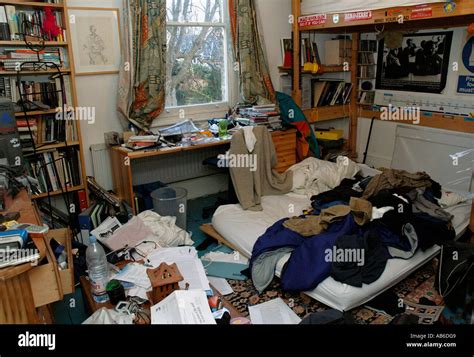 Extremely messy room of a teenage Stock Photo - Alamy