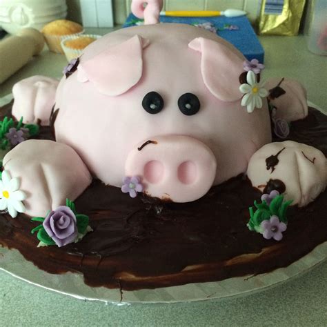 Piggy cake | Piggy cake, Cake creations, Cake