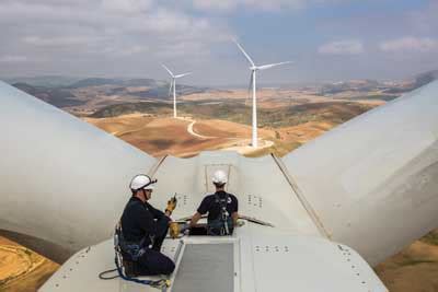 Wind Turbine Maintenance: Protecting Your Investment