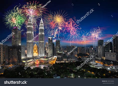 1,842 Kuala Lumpur Fireworks Images, Stock Photos & Vectors | Shutterstock